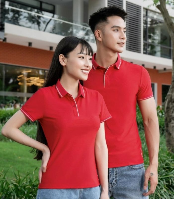 Áo thun có cổ đồng phục màu đen đỏ