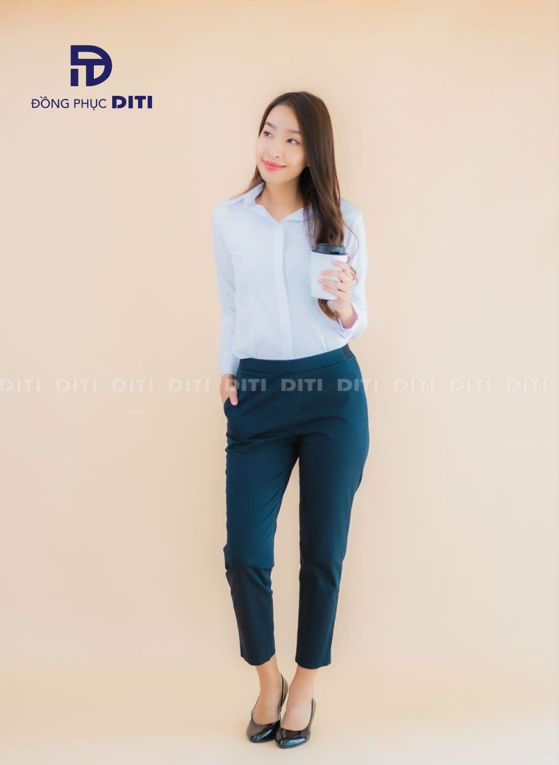 Cận cạnh mẫu đồng công sở nữ đẹp sơ mi quần tây 