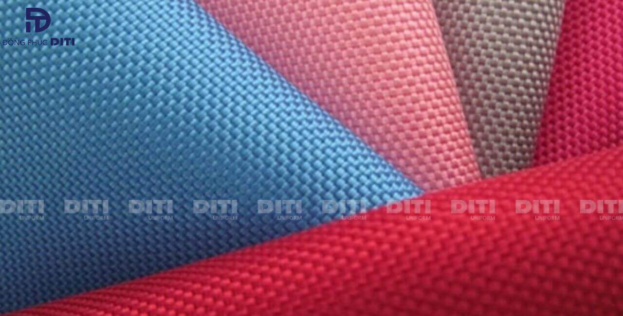 vải lacoste TC, thì nó sẽ giúp bạn cảm thấy mát hơn