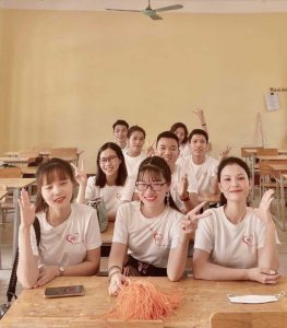 100+ mẫu áo họp lớp đẹp và đầy ý nghĩa