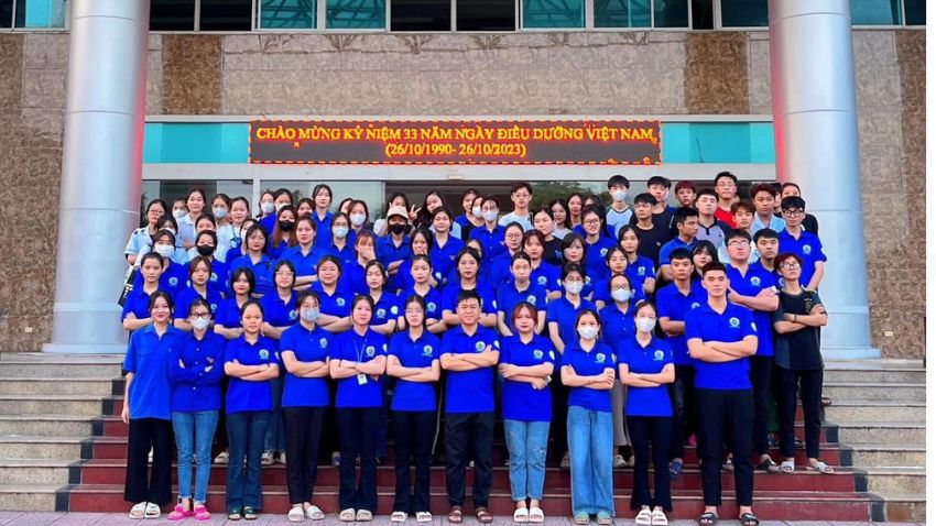 Đồng phục trường học & đoàn