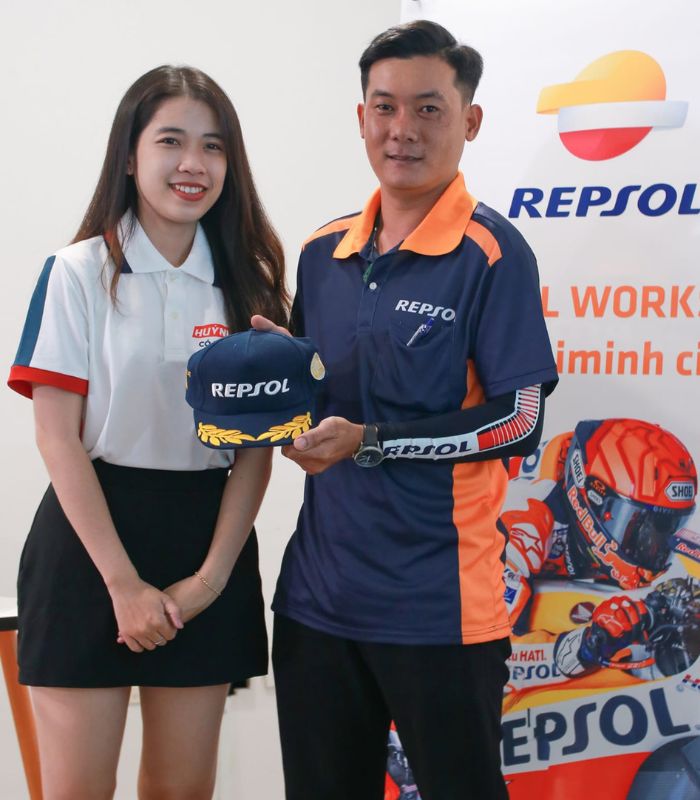 Áo thun in logo thương hiệu repsol